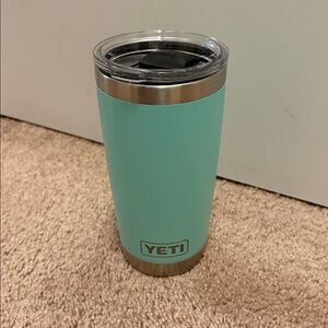 YETI 20oz Rambler Tumbler
